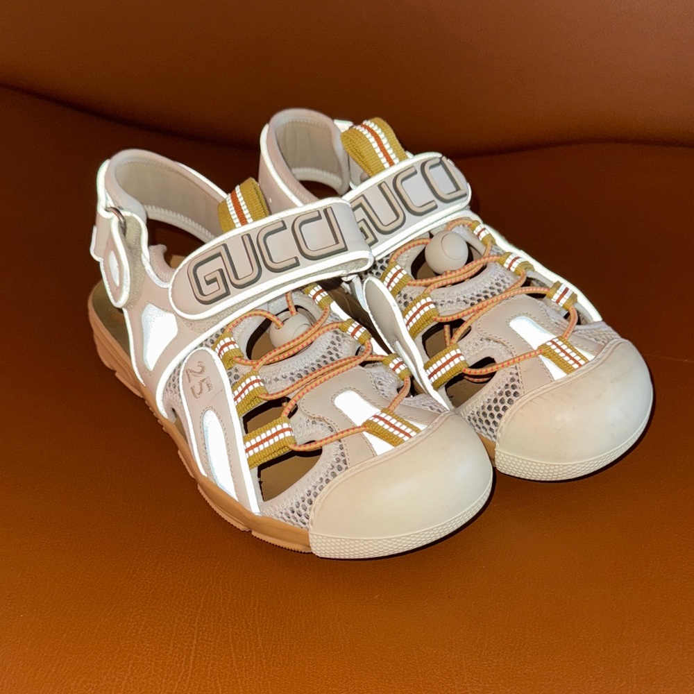 Gucci Kids Tan and White Sandals